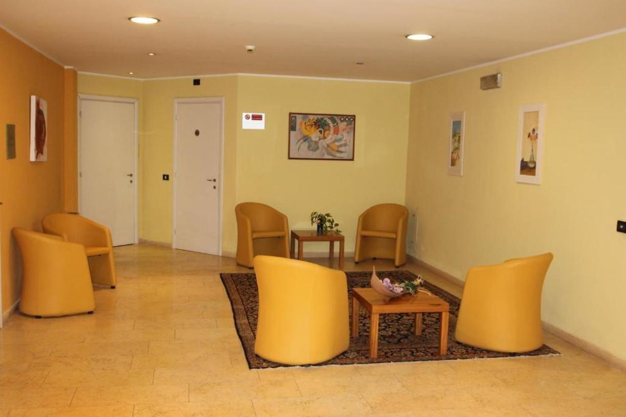 Mh Hotel Piacenza Fiera Exterior photo